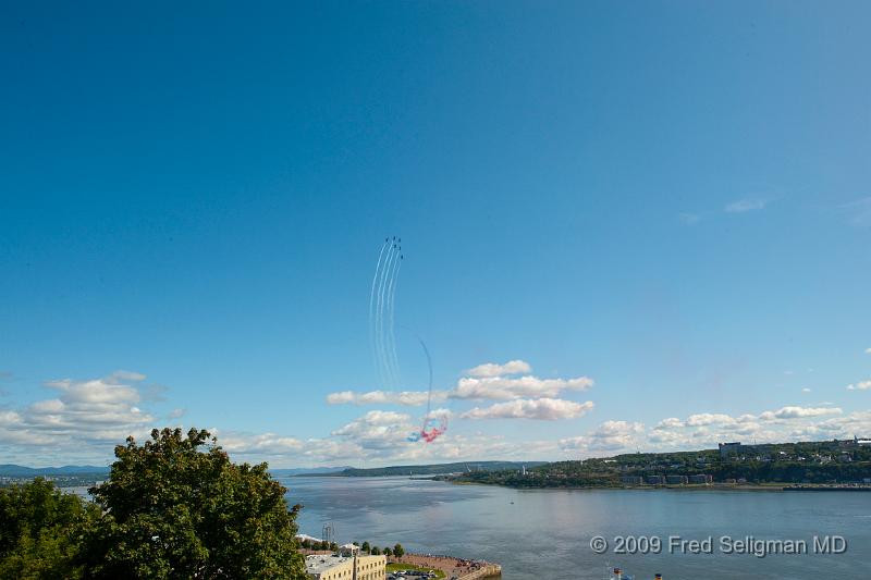 20090828_165435 D300.jpg - Practice aerial show by France Air Force